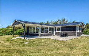 Beautiful Home In Ringkøbing With Wifi
